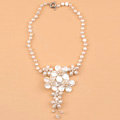 Luxury Fashion Women Choker Natural shell Pearl Handwoven Flower Bib Necklace Jewelry - White