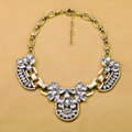Luxury Retro Alloy Flower Green Crystal Pendant Choker Bib Statement Necklace Women Jewelry