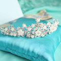 Classic Wedding Jewelry Flower Crystal Pearl Tiaras Bridal Rhinestone Crown Hair Accessories