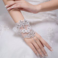 Sweety Rhinestone Lace Flower Bridal Wristlet Wedding Dress Stage Crystal Bracelet Chain Accessories