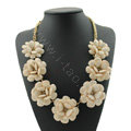 Luxury Crystal Gemstone Pendant Seven flowers Choker Statement Bib Necklace Women Jewelry - Beige