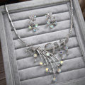Classic Wedding Bridal Accessories Elegant Flower Crystal Necklace Earrings Sets