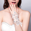 Fashion Delicate Lace Flower Rhinestone Bracelet Bridal Wedding Adjustable Wrap Hand Chain Accessories