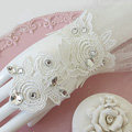 Princess Lace Flower Rhinestone Bridal Wristlet Wedding Show Dress Crystal Bracelet Chain Accessories